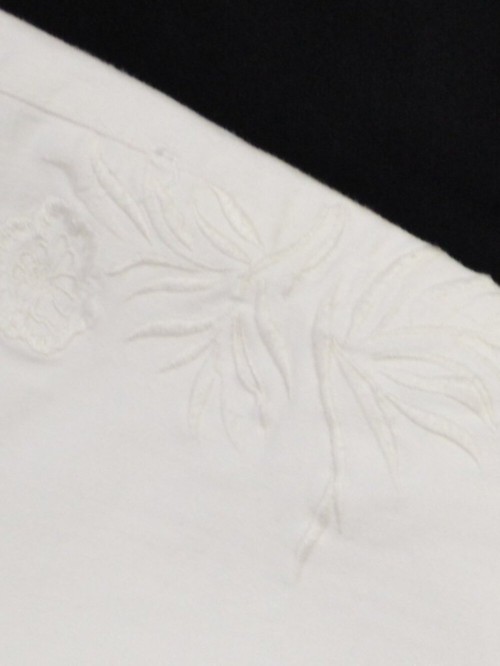 Women’s White House Black Market Floral Skinny Crop Pants Size 12 White